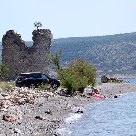 Apartments By The Sea Starigrad, Paklenica - 16421 Extérieur photo