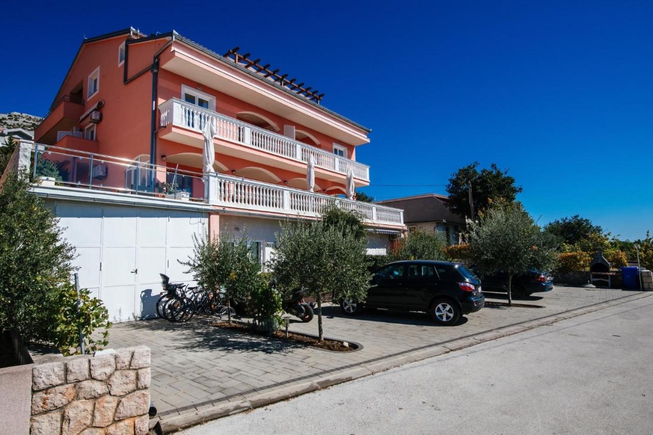 Apartments By The Sea Starigrad, Paklenica - 16421 Extérieur photo