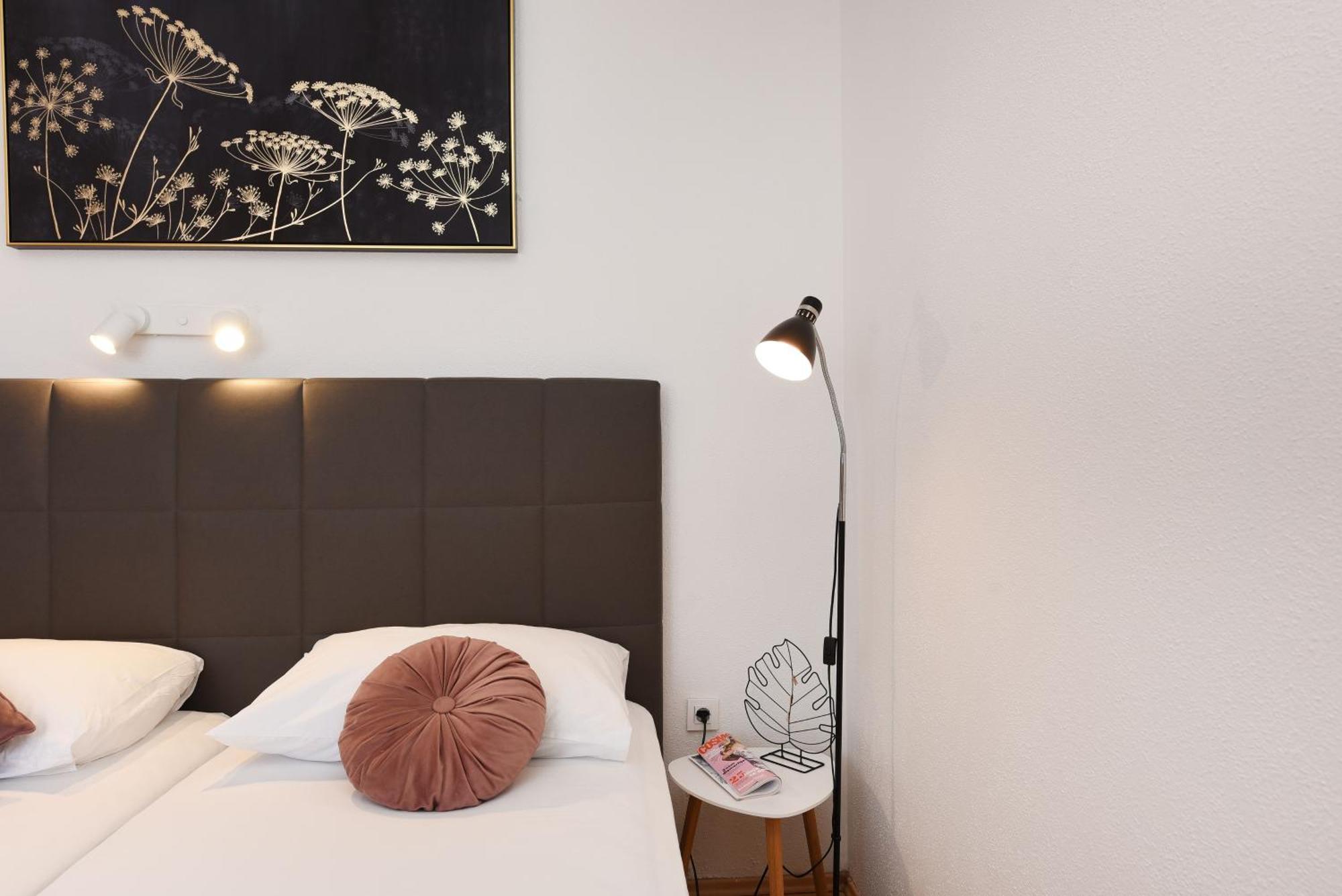 Apartments By The Sea Starigrad, Paklenica - 16421 Chambre photo